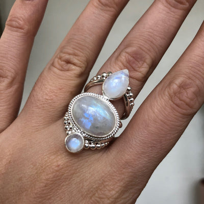Amalthea Ring, Chunky Sterling Silver Rainbow Moonstone Ring, Sterling Silver Statement Ring, Large Moonstone Ring, June Birthstone Jewelry
